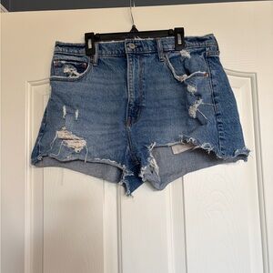 Abercrombie & Fitch The Mom High Rise Denim Shorts - Medium Blue